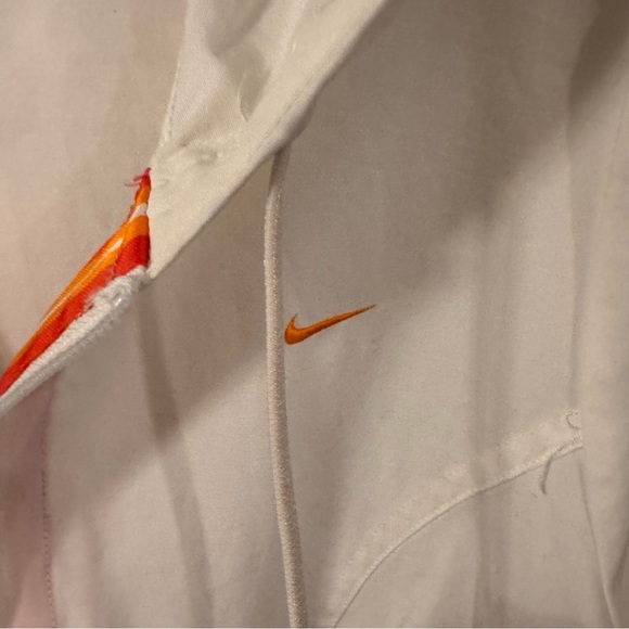 Nike Women’s athletic hooded zip up jacket / windbreaker white sz M - Picture 3 of 14